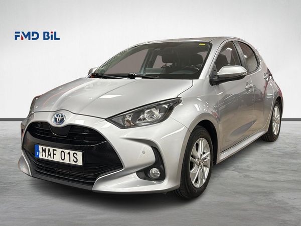 Toyota Yaris HYBRID CVT 122HK ACTIVE B-KAMERA P-SENSOR MOMS 1-ÄGARE - 2022