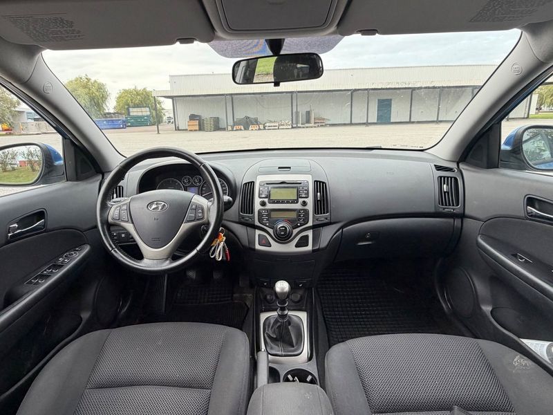 Hyundai i30 bild 8