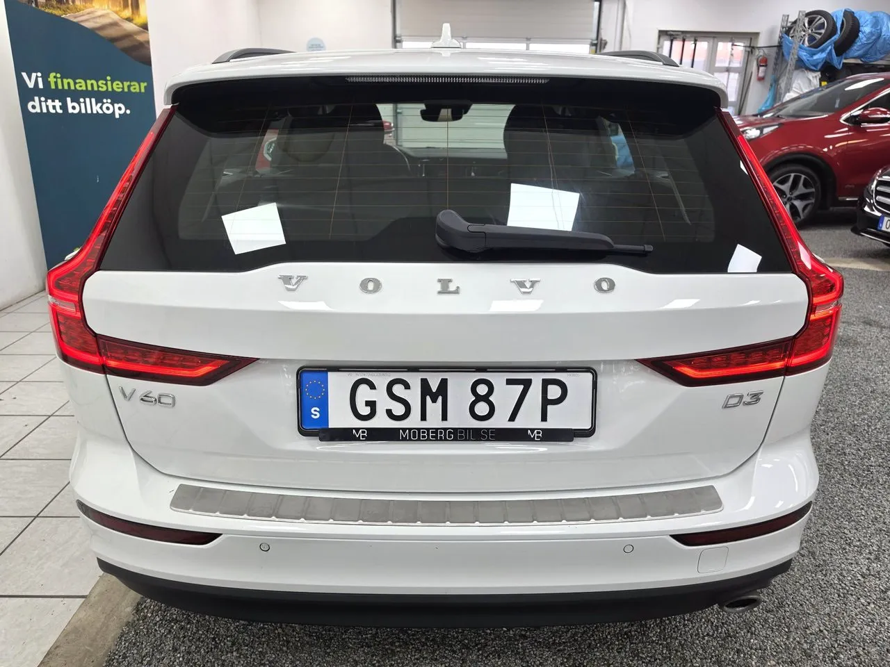 Vehicle image 17