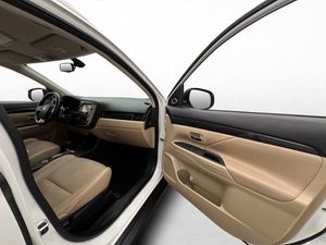 Mitsubishi Outlander bild 16