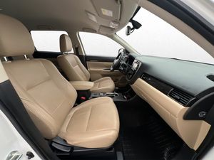 Mitsubishi Outlander bild 15