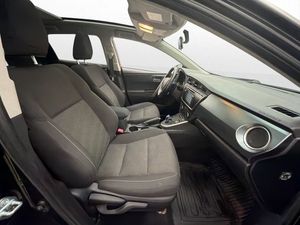 Toyota Auris bild 13