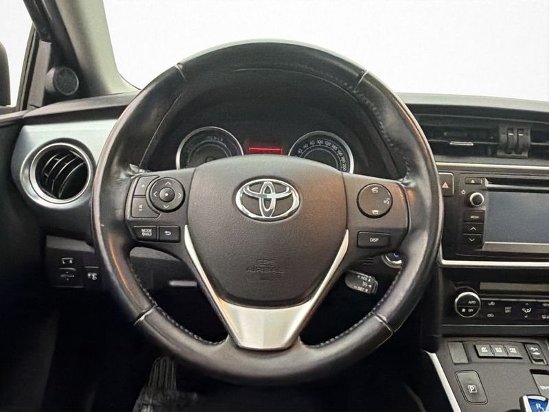Toyota Auris bild 17