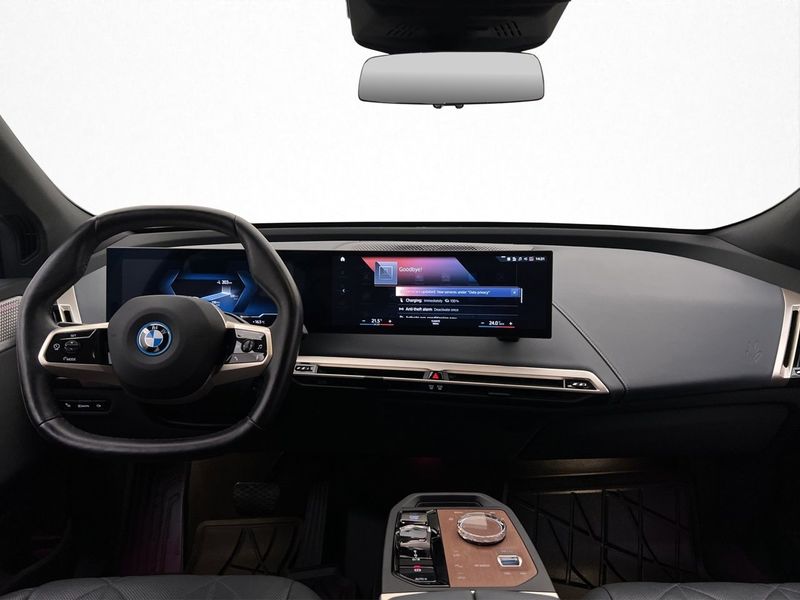 BMW iX bild 21