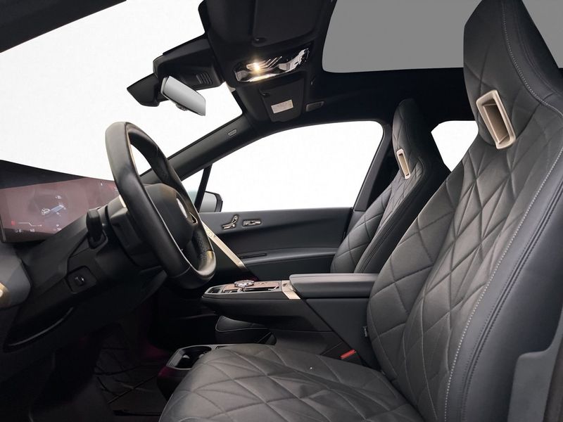 BMW iX bild 19