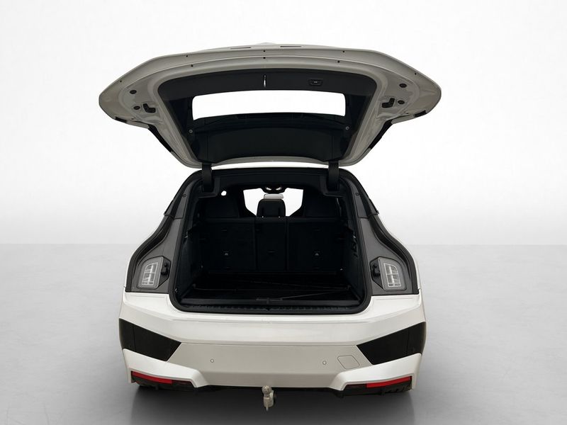 BMW iX bild 10