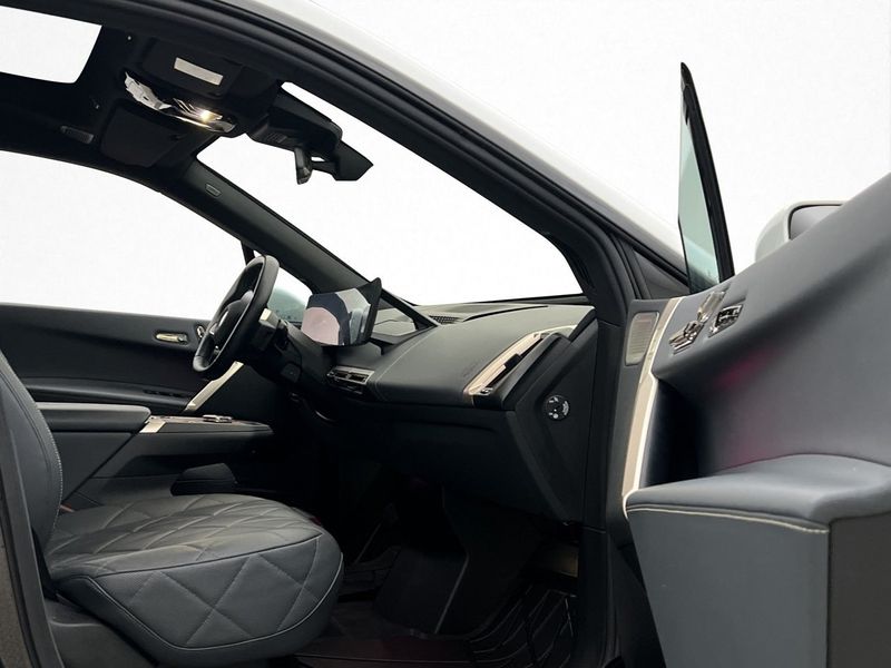 BMW iX bild 38