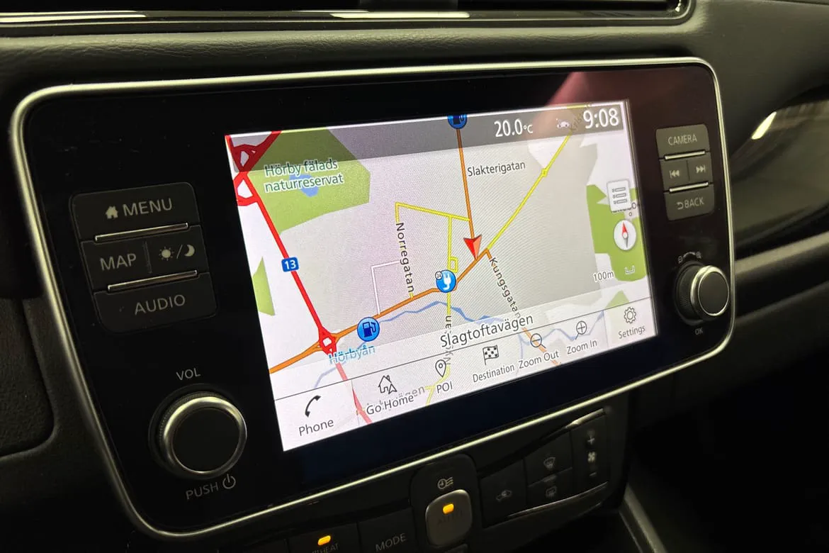 Vehicle image 15