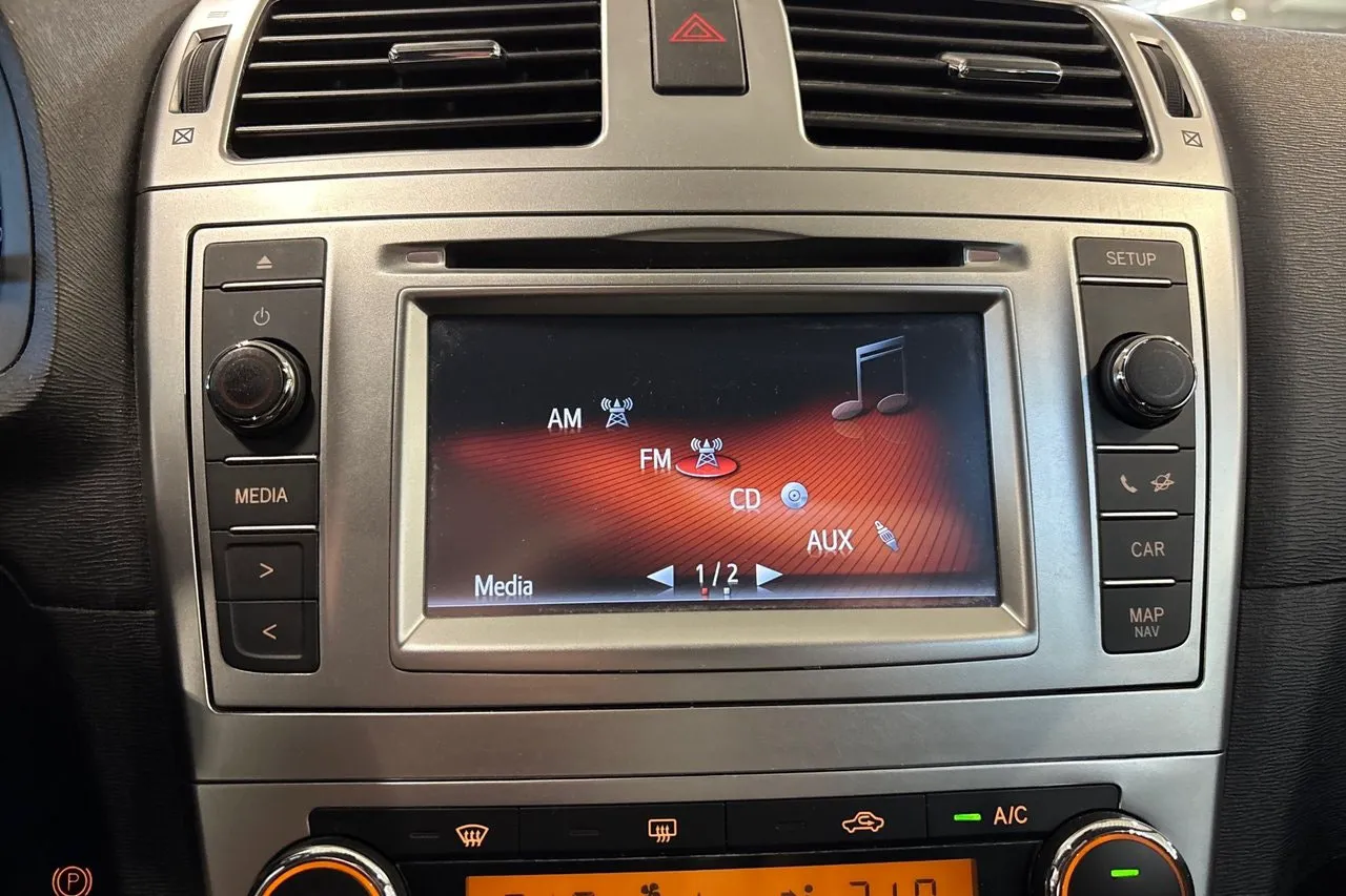 Vehicle image 21