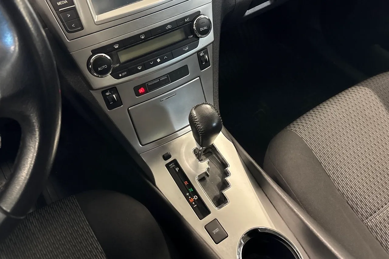 Vehicle image 22
