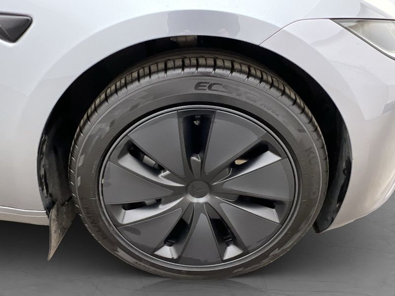 Tesla Model 3 bild 28
