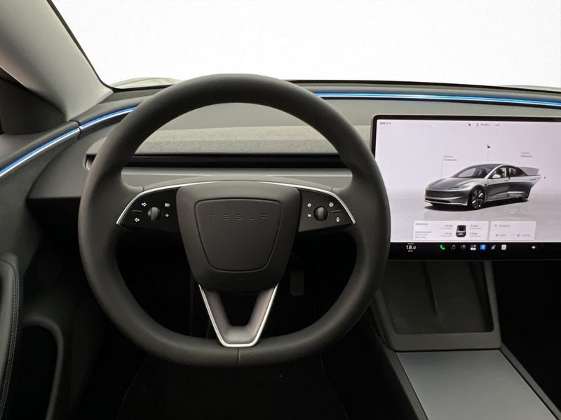 Tesla Model 3 bild 12