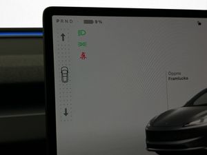 Tesla Model 3 bild 18