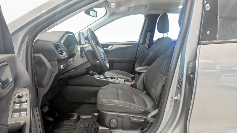 Ford Kuga bild 8