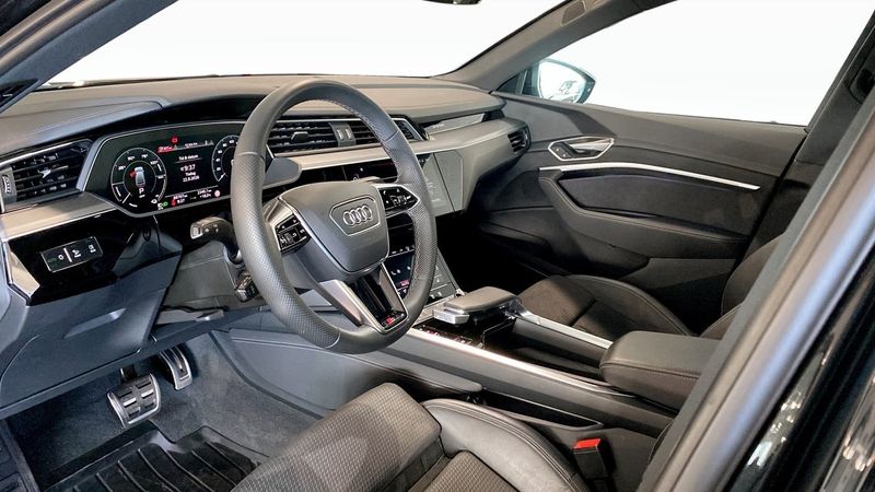 Audi Q8 bild 7