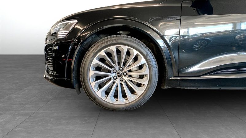 Audi Q8 bild 6