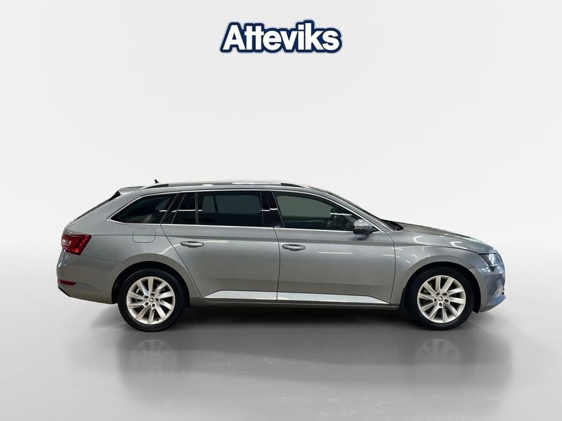 Skoda Superb bild 2