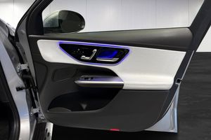 Mercedes GLC220 bild 16