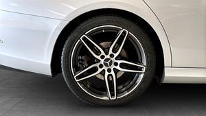 Mercedes E220 bild 9