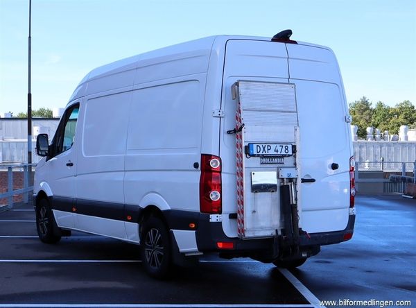 Volkswagen Crafter 2.0 TDI 35 Bakgavelyft/Nyservad/Moms/S+Vhjul - 2015