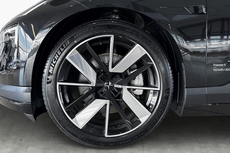 Polestar 4 bild 6