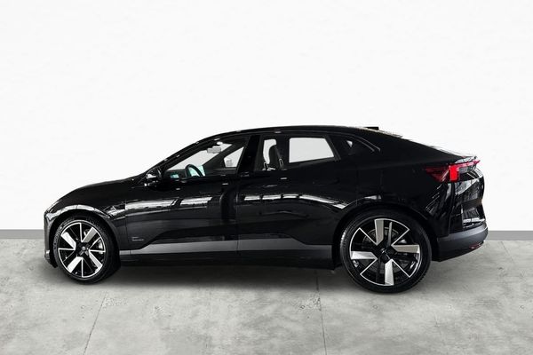 Polestar 4 Long Range Dual Motor Pilot Plus - 2025