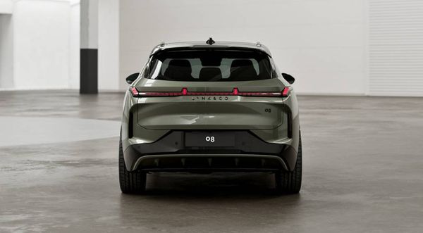 Lynk & Co 08 PHEV CORE / 3995 :- ex moms företagsleasing! - 2026