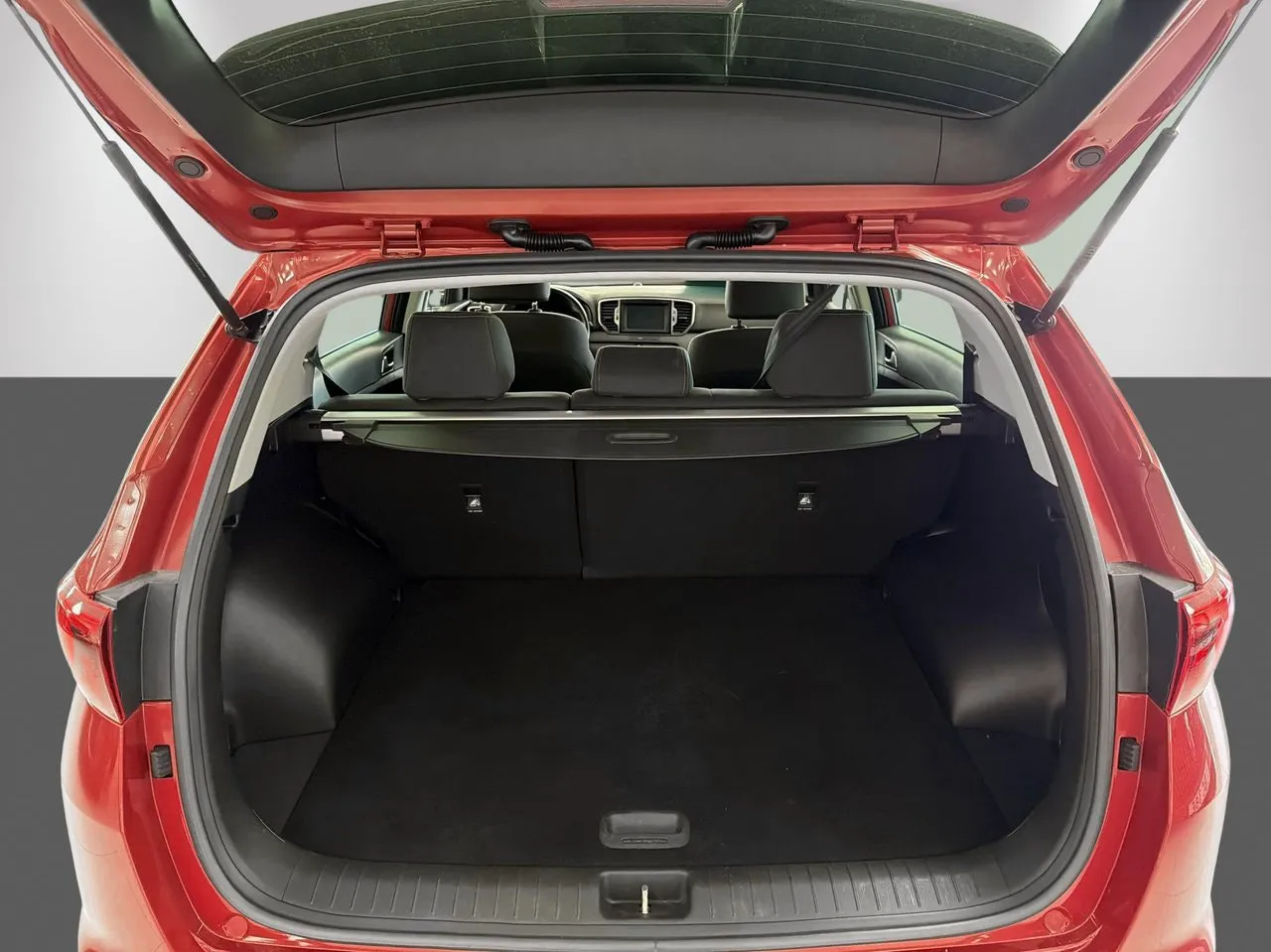 Vehicle image 14
