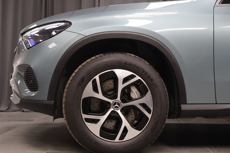 Mercedes GLC300 bild 5