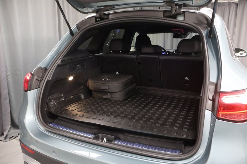 Mercedes GLC300 bild 14