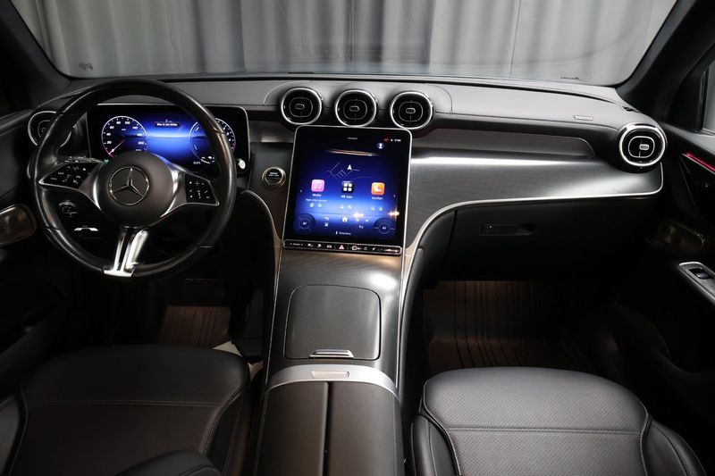 Mercedes GLC300 bild 16