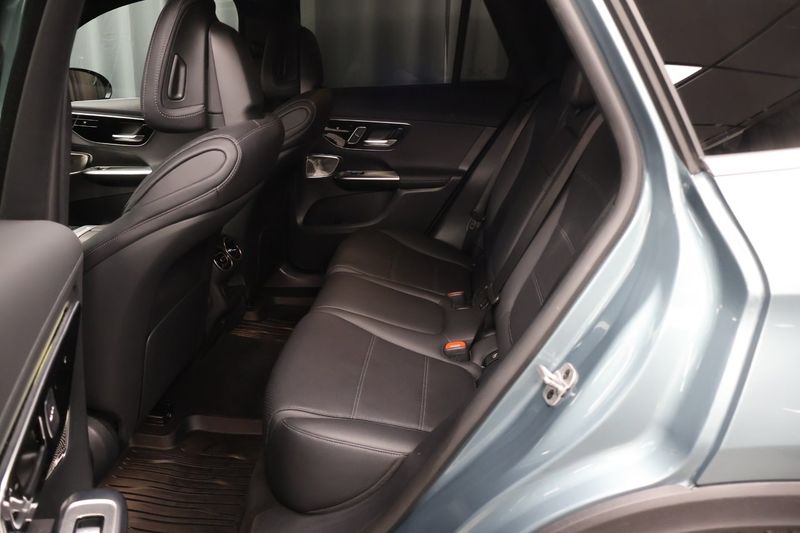 Mercedes GLC300 bild 13
