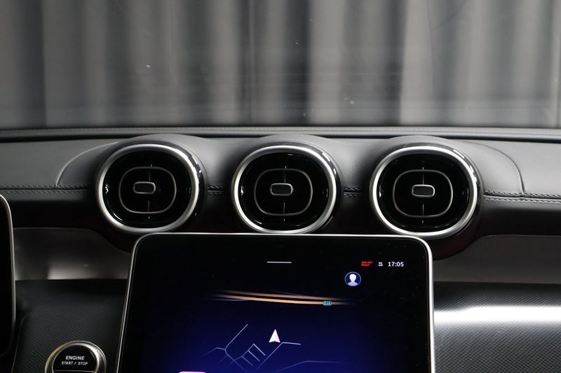 Mercedes GLC300 bild 24