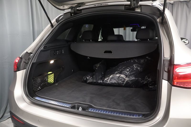 Mercedes GLC220 bild 15