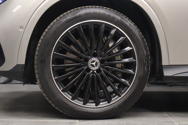Mercedes GLC220 bild 7