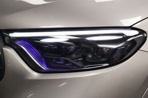 Mercedes GLC220 bild 9
