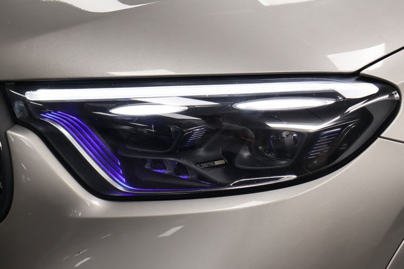 Mercedes GLC220 bild 9
