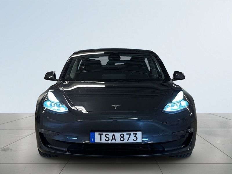 Tesla Model 3 bild 2