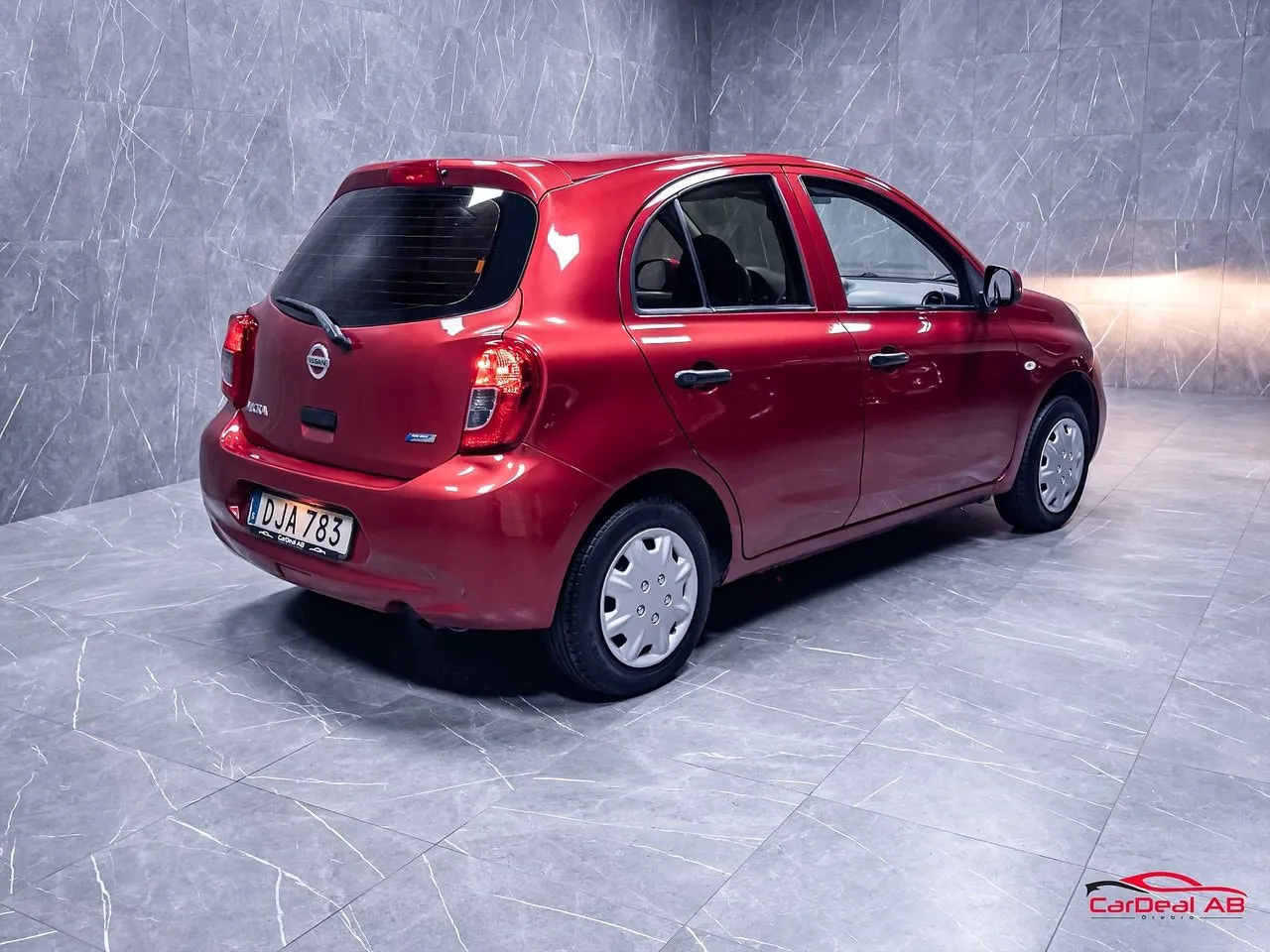 Vehicle image 6