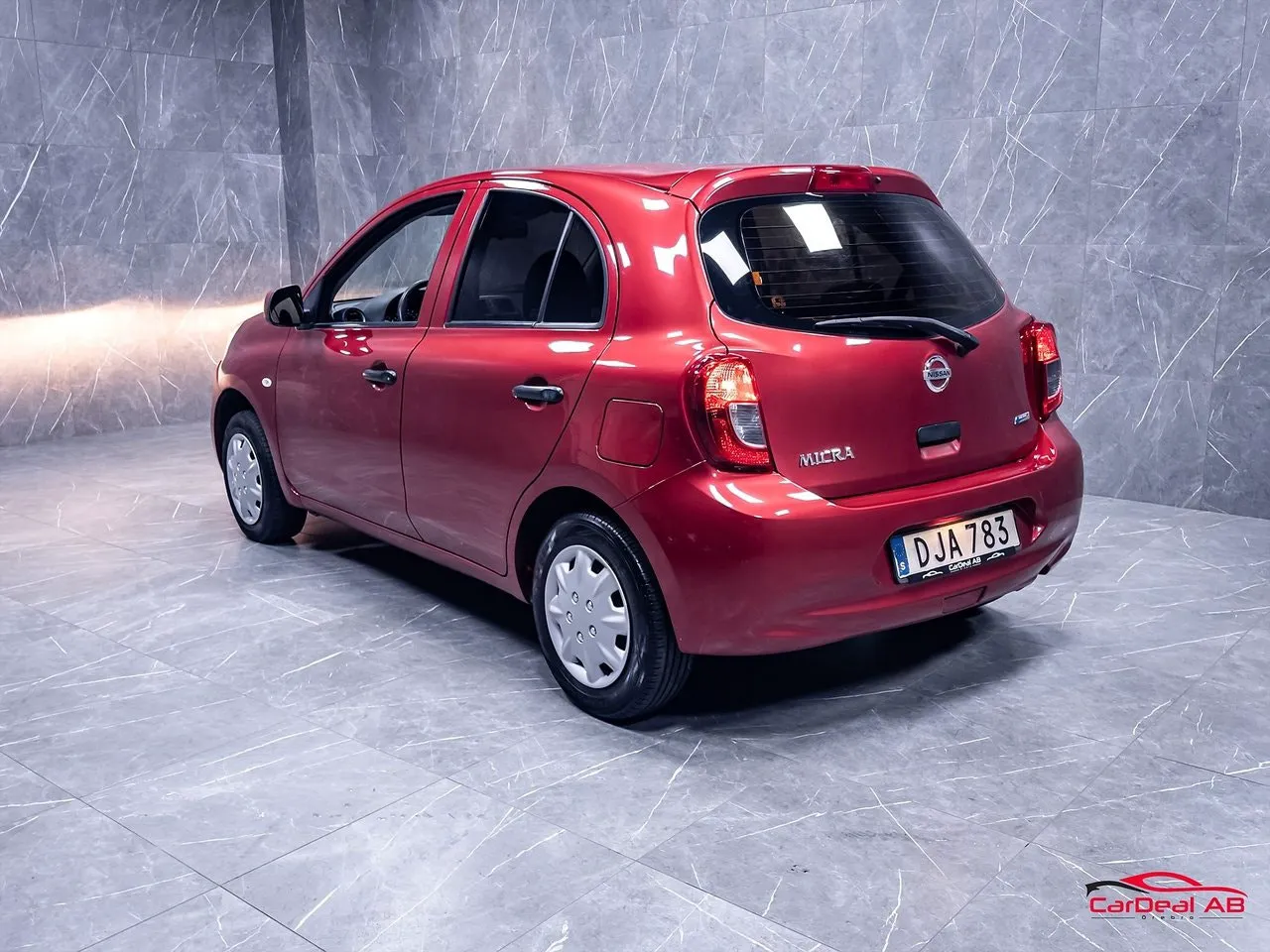Vehicle image 4