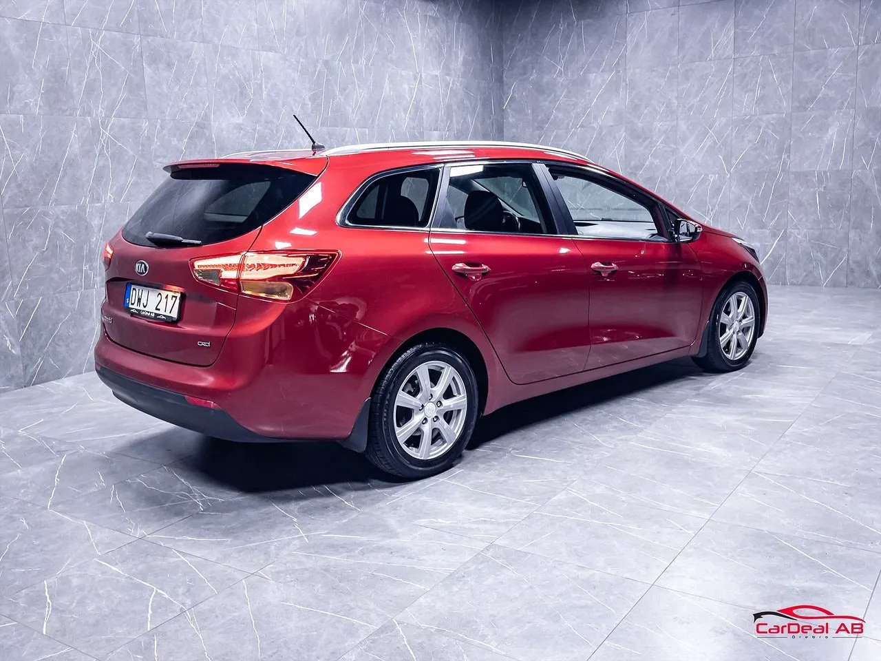 Vehicle image 6