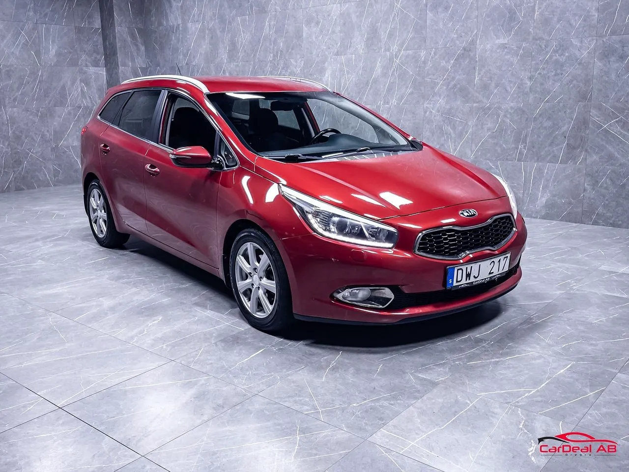 Vehicle image 8