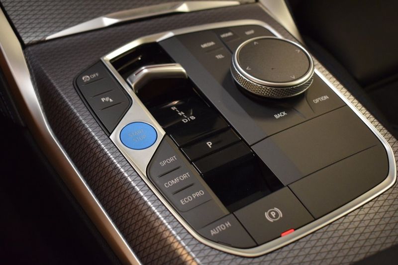 BMW i4 bild 11