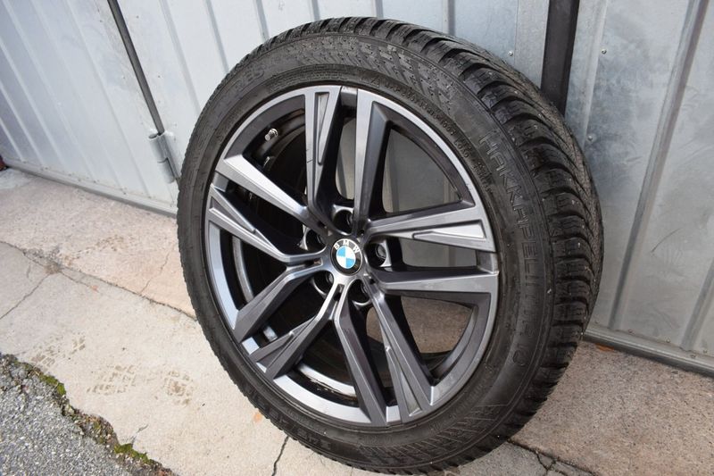 BMW i4 bild 21