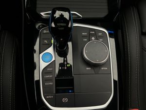 BMW iX3 bild 32