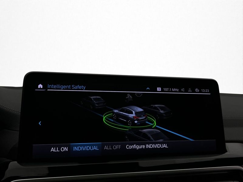 BMW iX3 bild 27