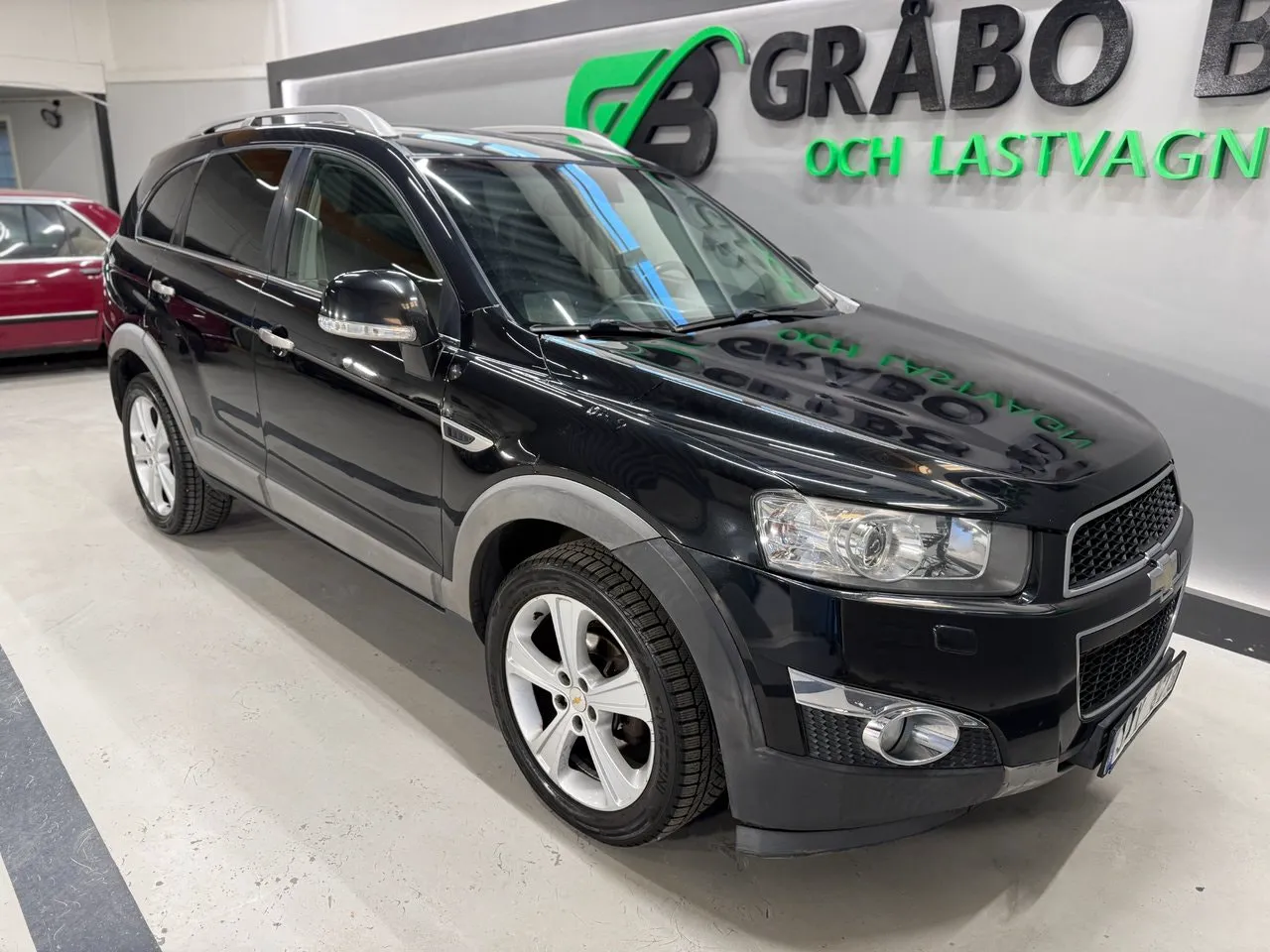 Vehicle image 6