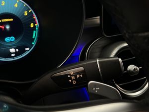 Mercedes GLC300 bild 29