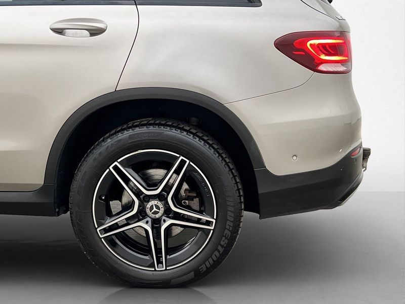 Mercedes GLC300 bild 32