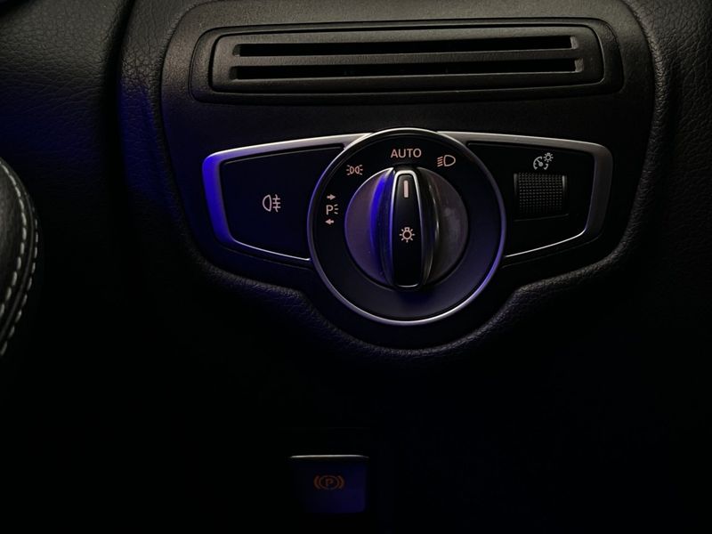 Mercedes GLC300 bild 30